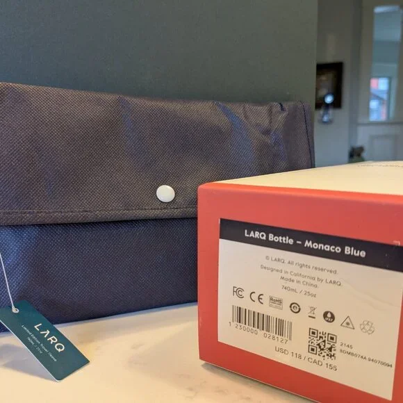 LARQ PureVis Insulated Water Bottle and Carrying Sleeve, Monaco Blue, 740mL/25oz - Picture 2 of 3